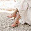 Sandale bride croisées en velours corail clair