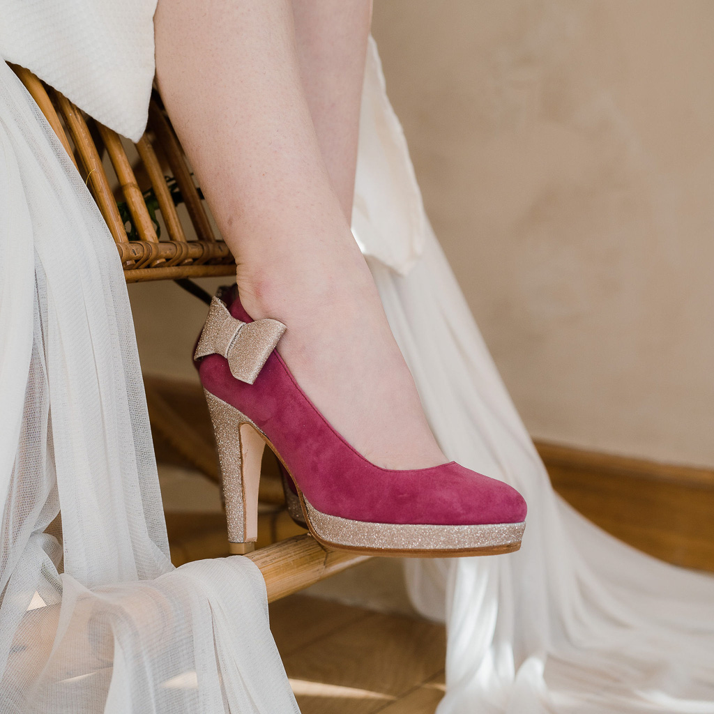 Chaussure de mariée rose vif