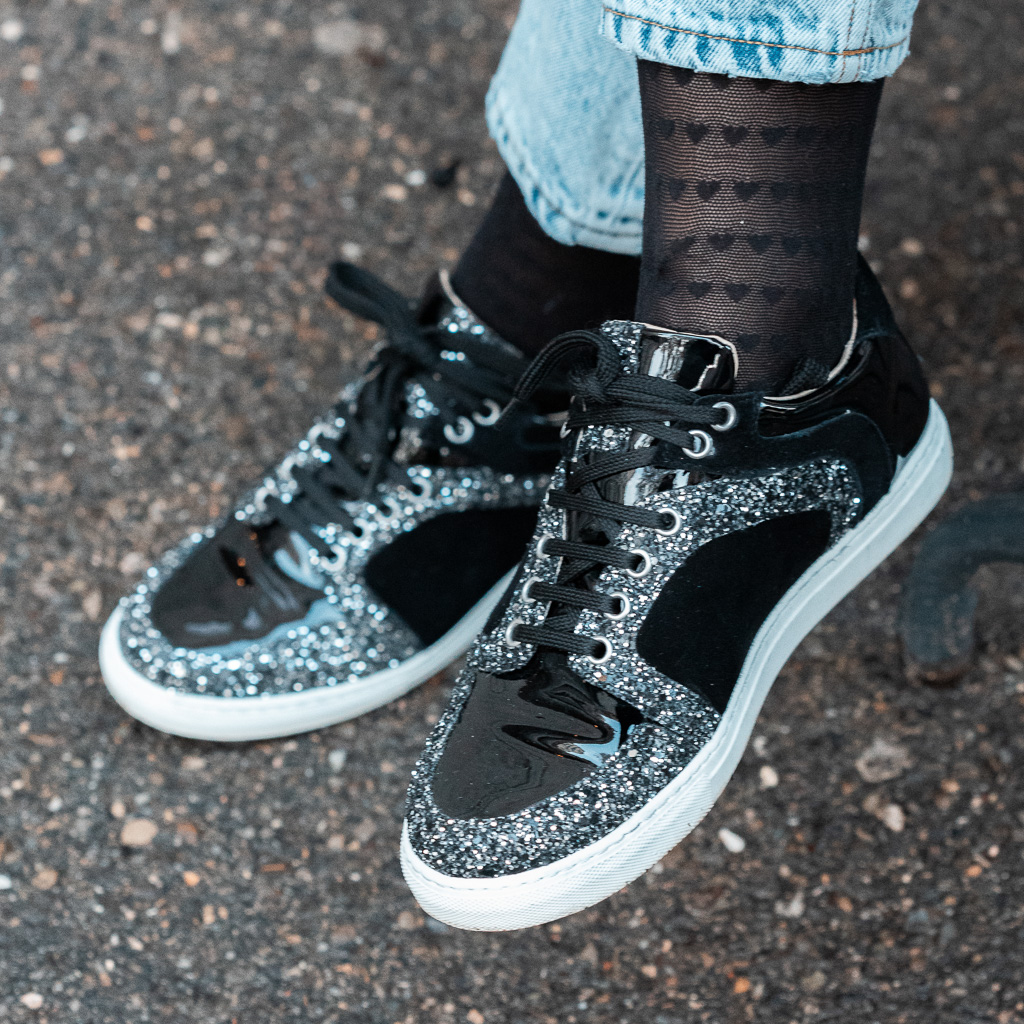 Basket personnalisée - noire et paillette