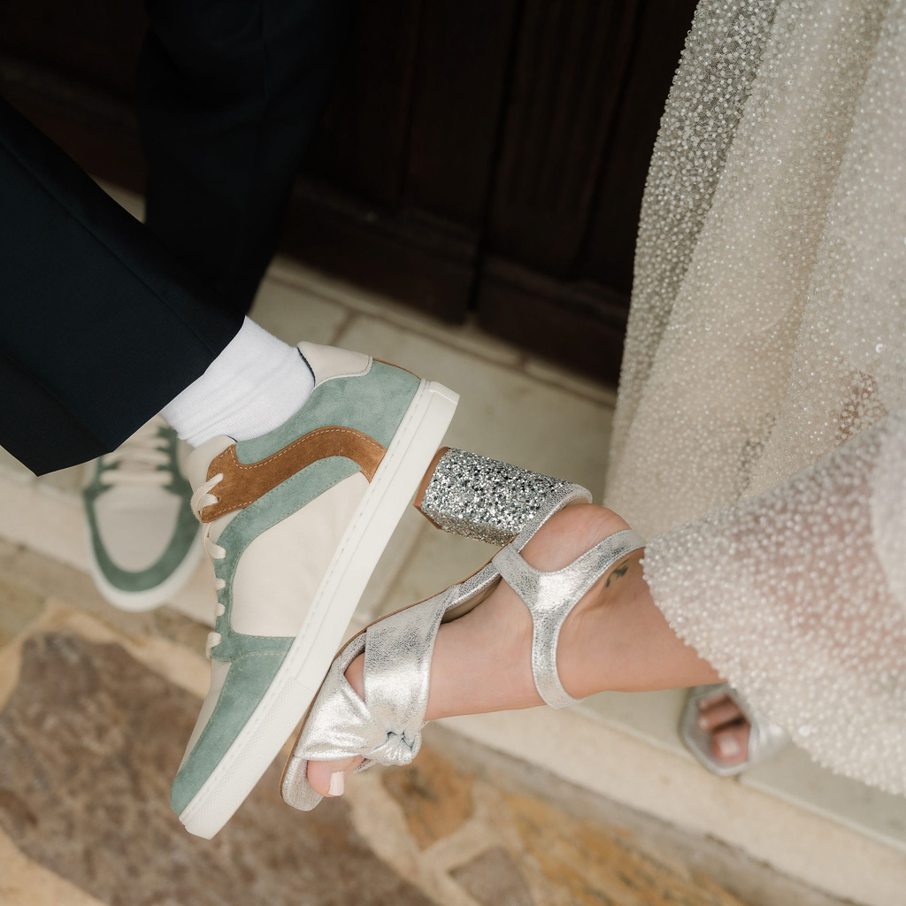 Suzanne en irisés argent et glitter argent