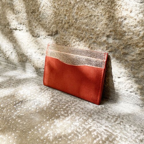 Cadeau en cuirs velours terracotta et irisé champagne