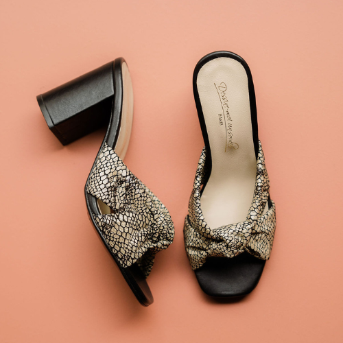 Sandale en cuirs lisse noir et python
