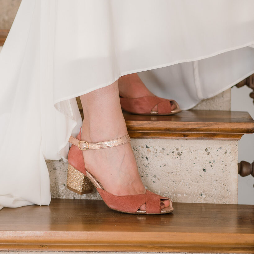 Salomé ouverte en velours rose thé et champagne3
