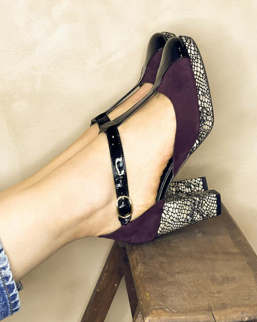 Salomé plateforme en velours lie de vin, python et vernis noir