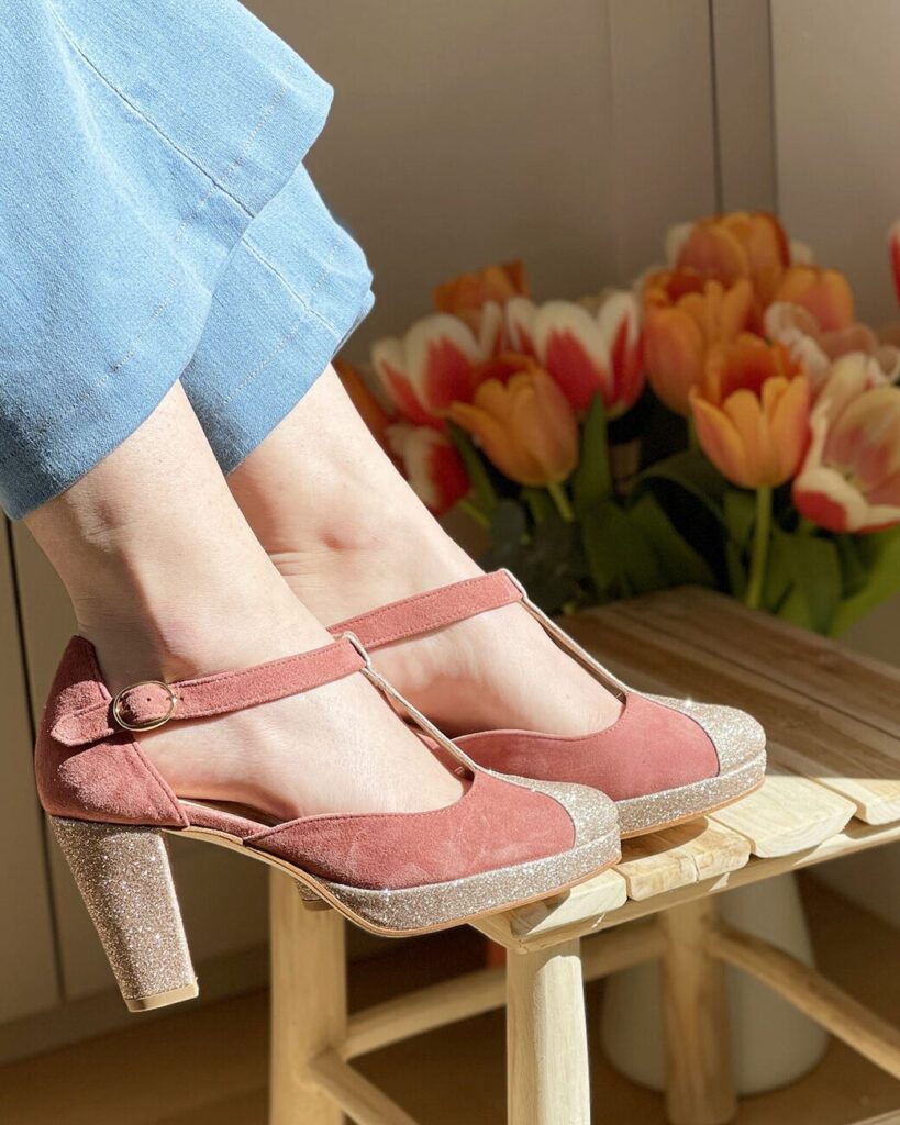 Salomé plateforme en velours rose thé et pailletttes or blond