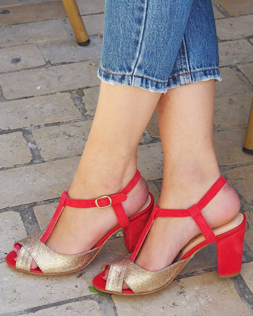 Salomé en velours pastèque et fines paillettes champagne