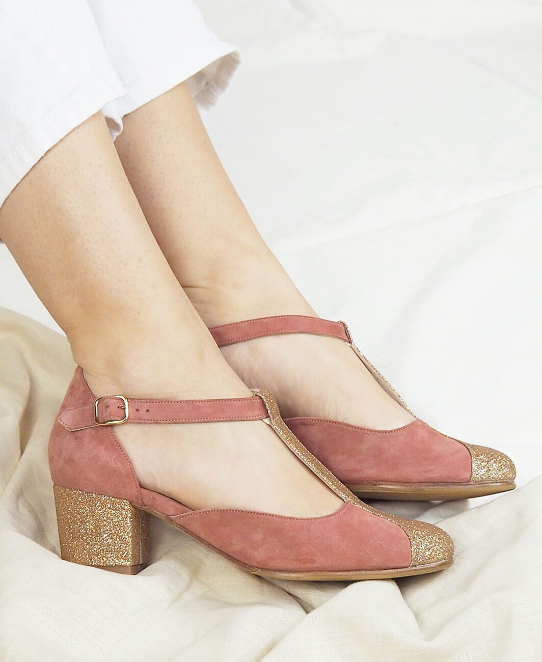 Pink velvet leather salomé with champagen sequins