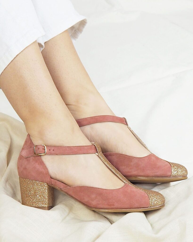 Salomé en cuir velours rose théet paillettes champagen