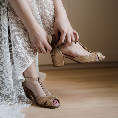 Salomé ouverte en cuir fines paillettes champagne