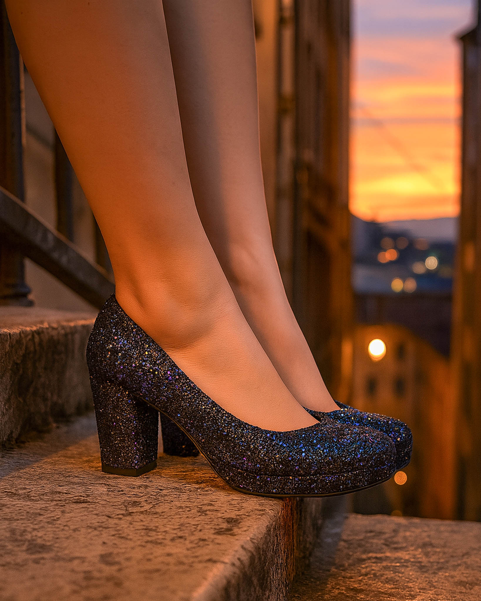 Platform pump in glitter starlight