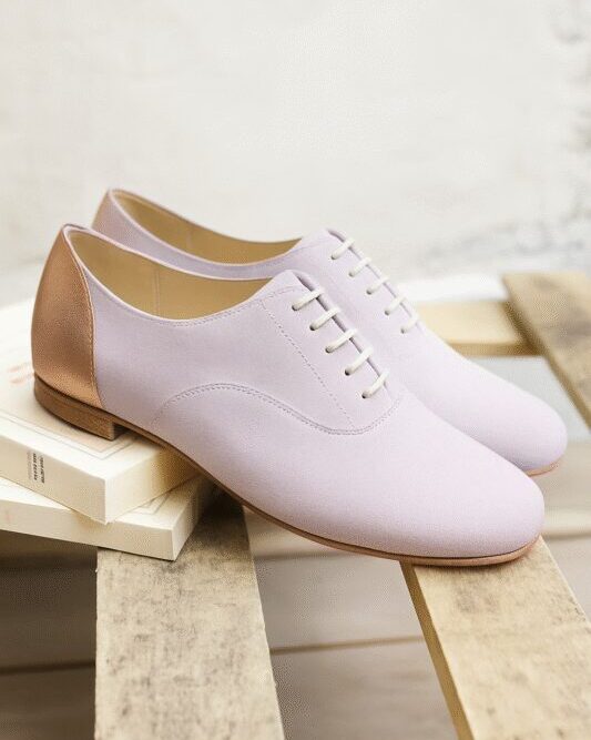 Richelieu en velours rose dragée et irisé or rose