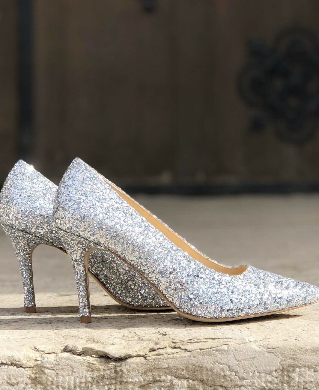 Silver glitter pump