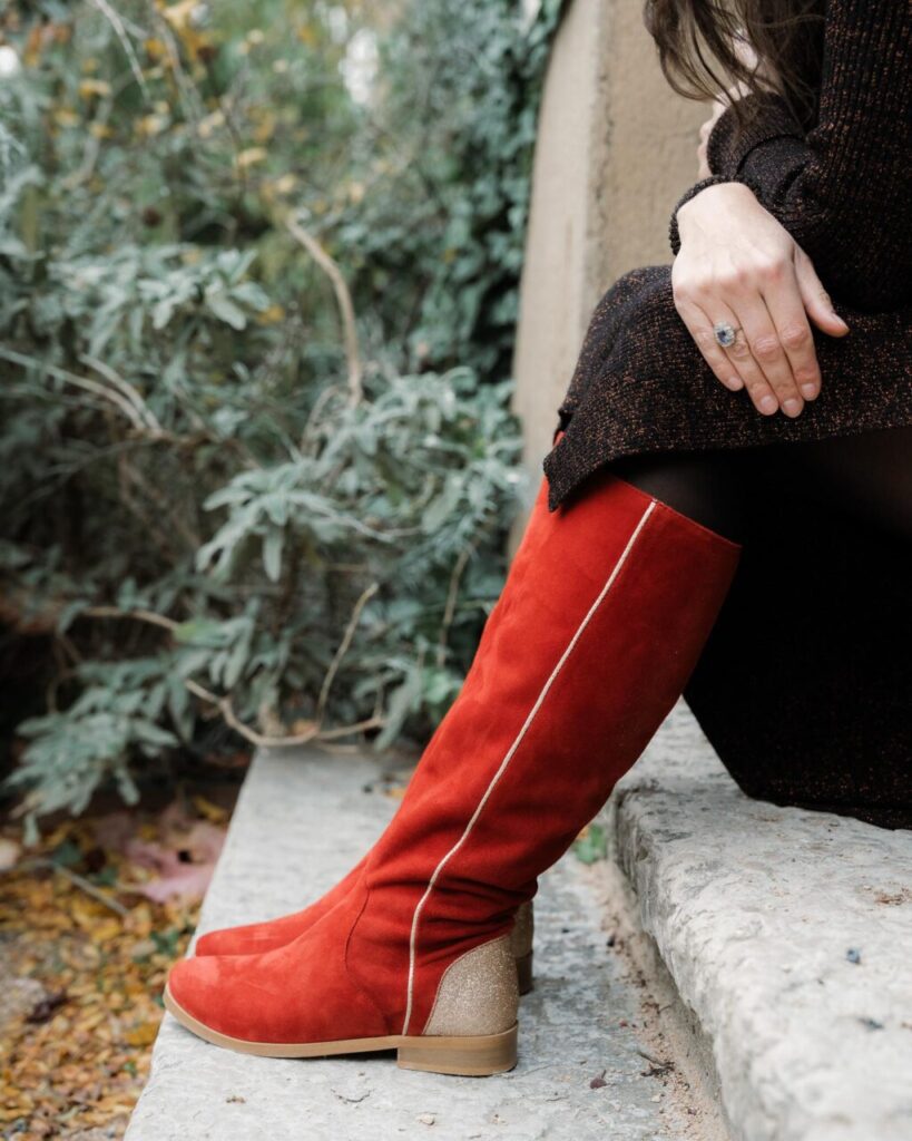 Bottes plates en velours terracotta