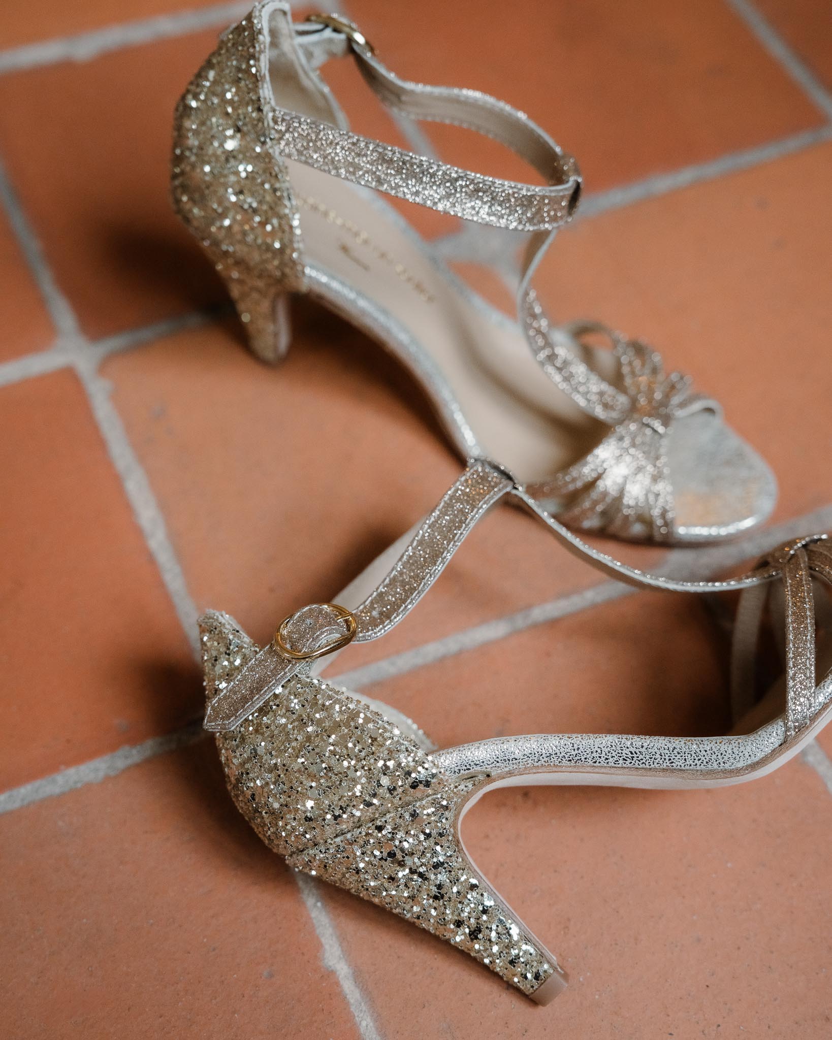 Chloé sandal in iridescent, fine sequins and champagne glitter