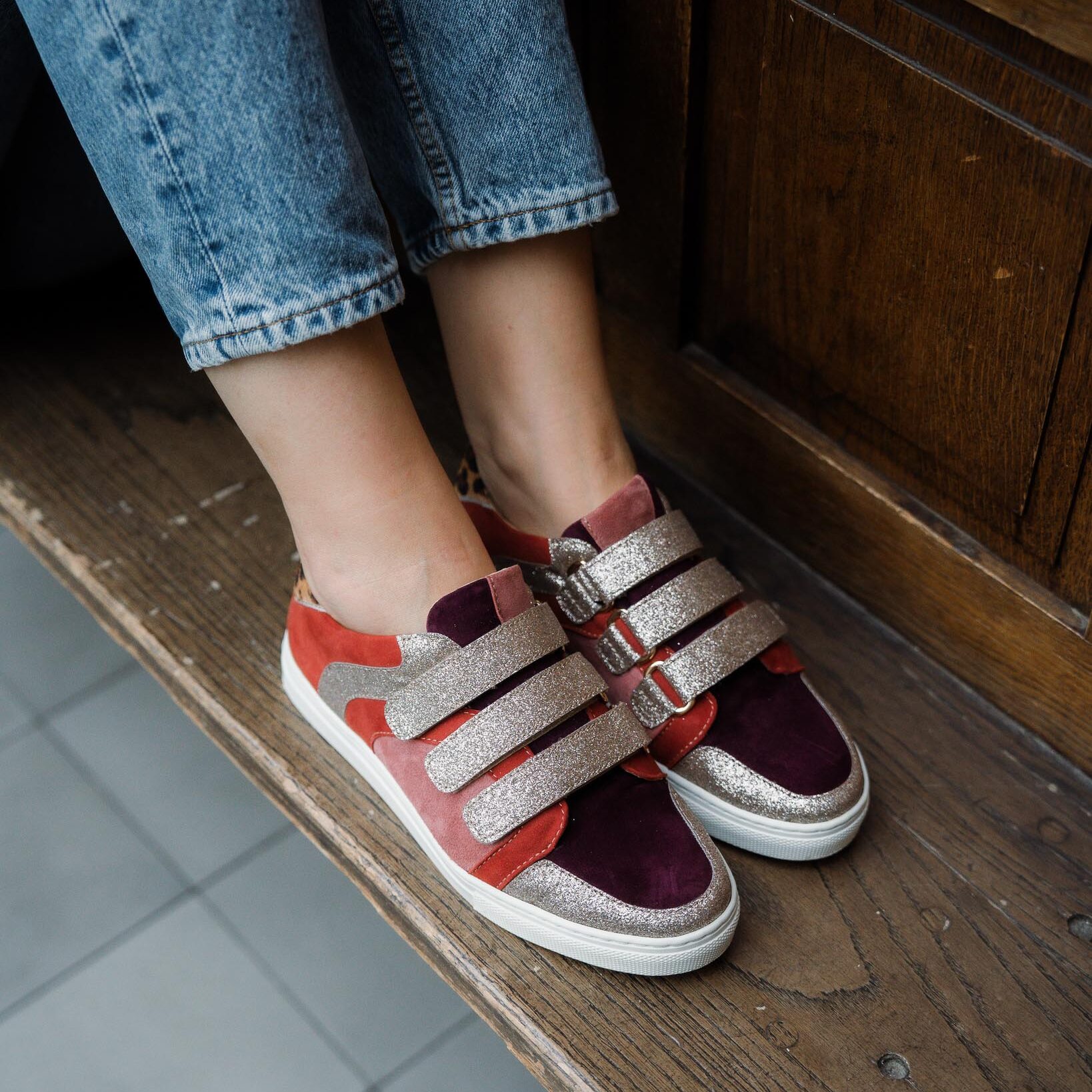 Customized Velcro sneaker Customized Velcro sneaker