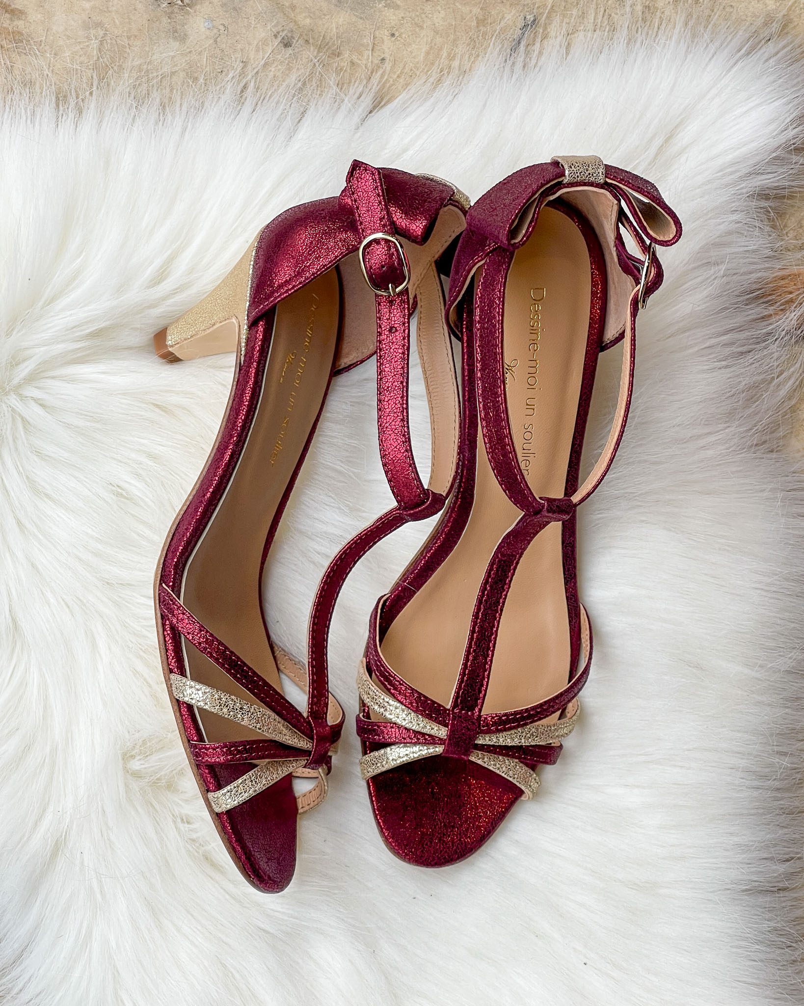 Chloé sandal in iridescent garnet and champagne