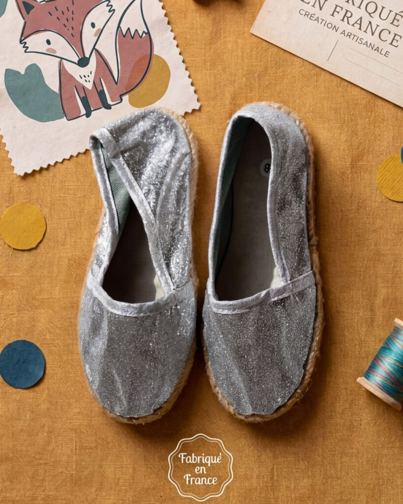 Espadrille en fines paillettes argentées